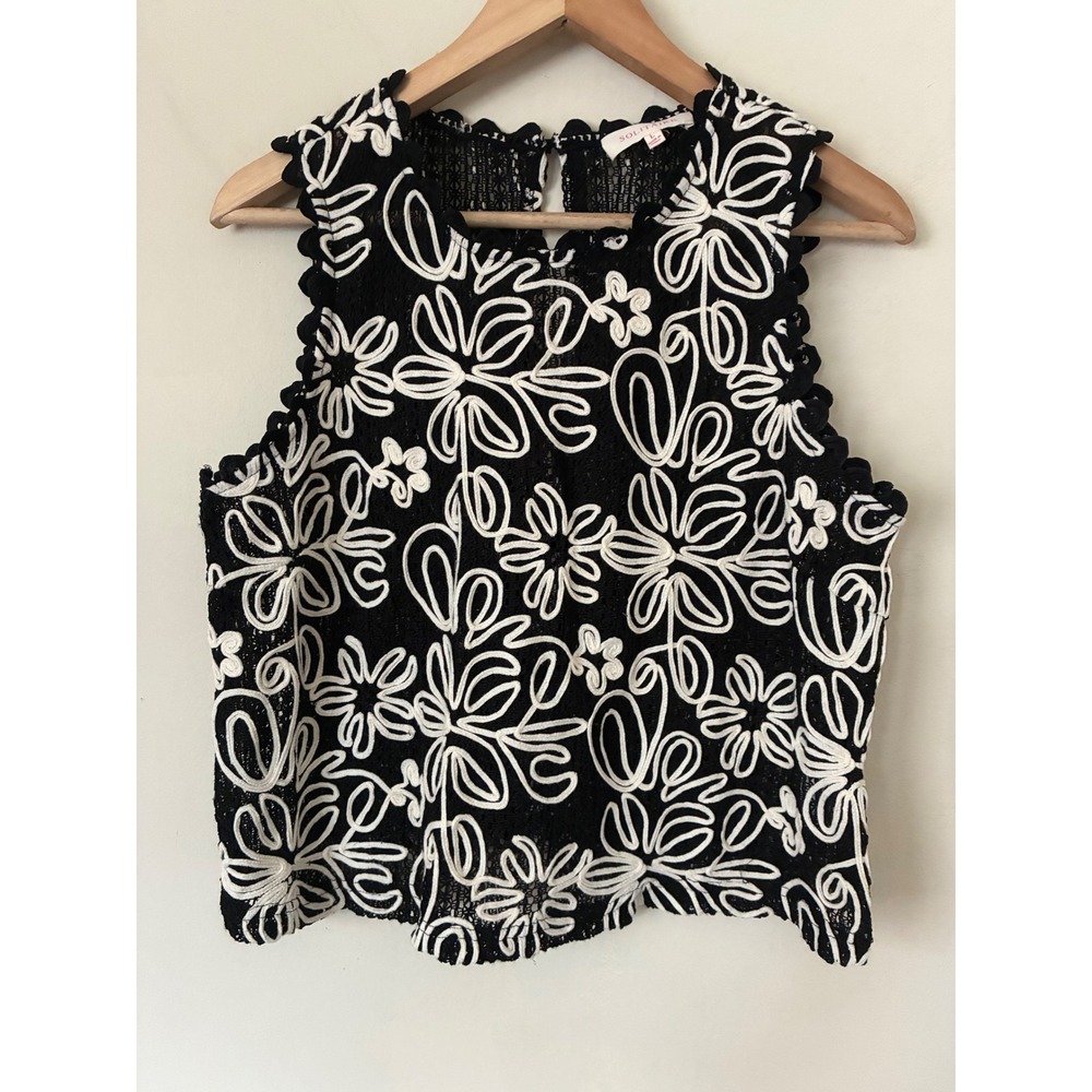 Solitaire Black White Floral Crochet Lace Sleeveless Top Scallop Trim L Neutral